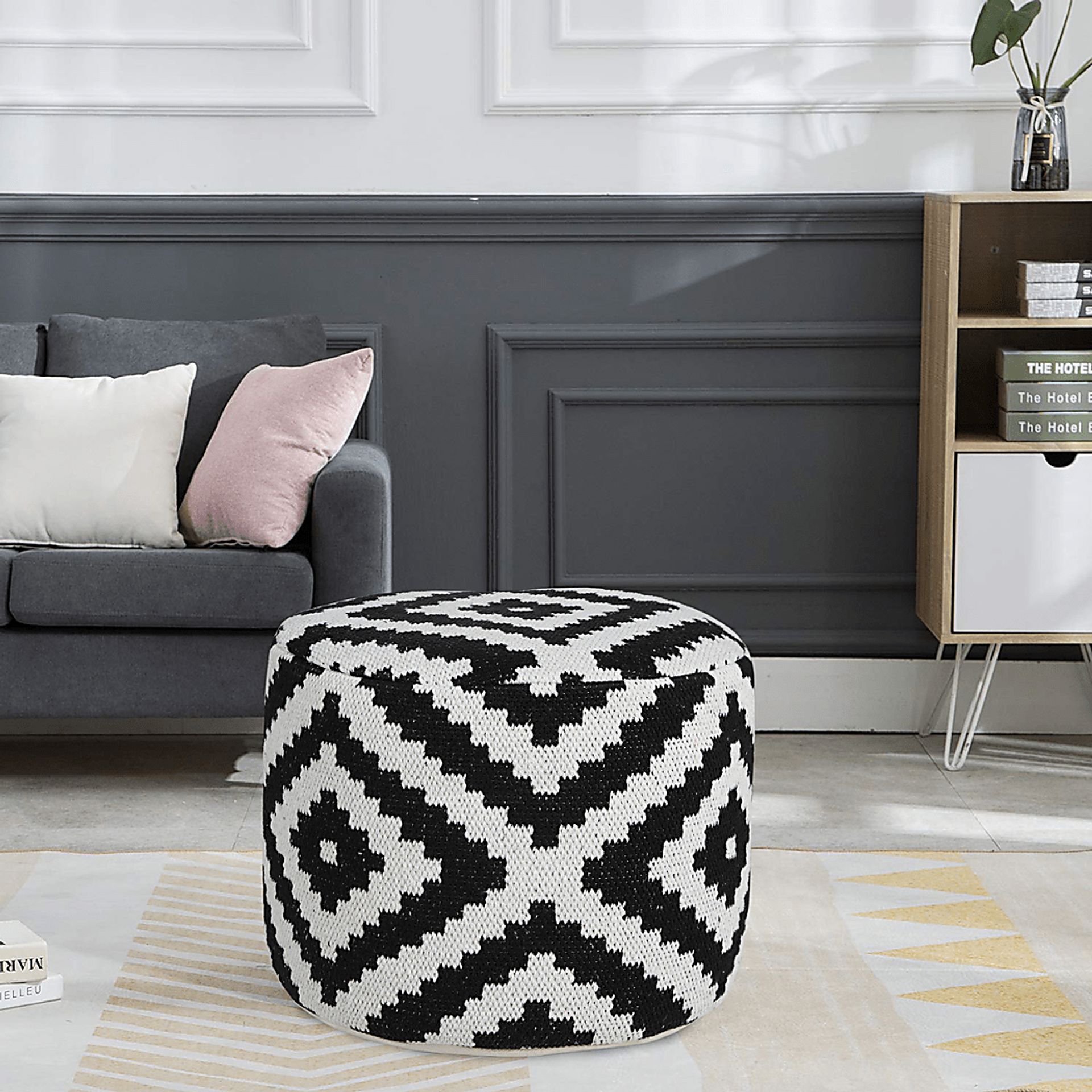 Quincera Black Pouf - Image 3