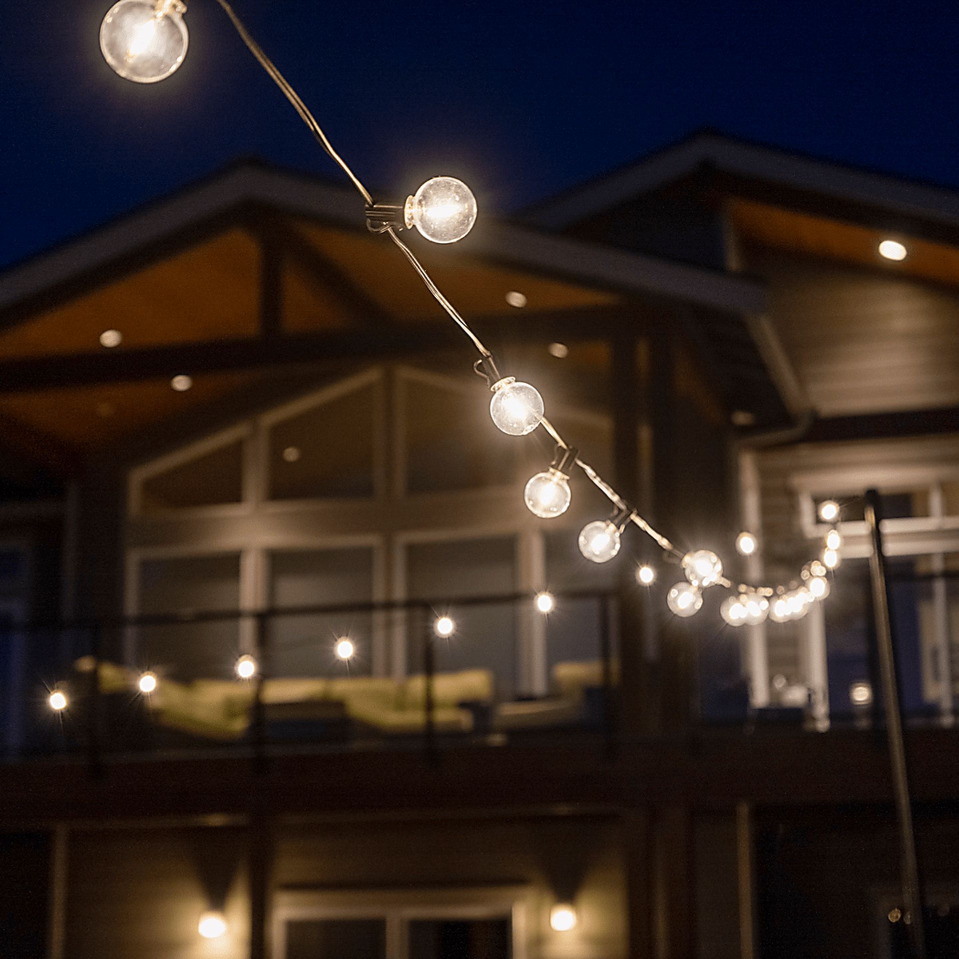 Quis Loop Outdoor Black String Lights - Image 5
