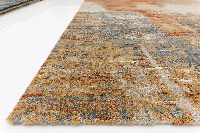 Radcliffe Beige 5'4 x 8' Rug - Thumbnail - Image 2