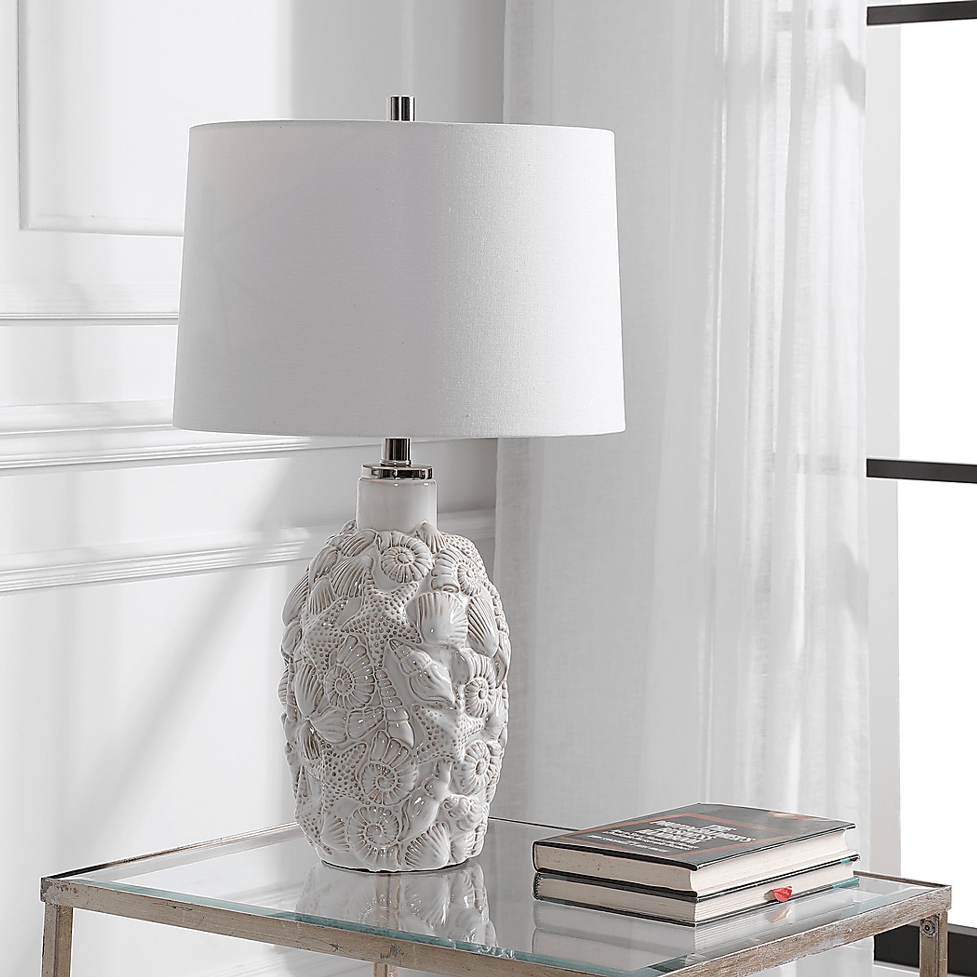 Radde Alley White Lamp - Image 6