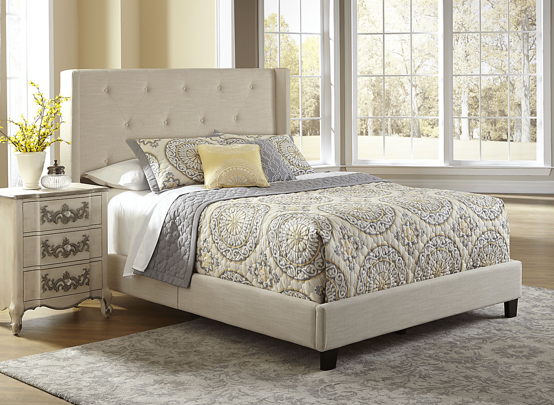Raenne Cream Queen Upholstered Bed - Image 3