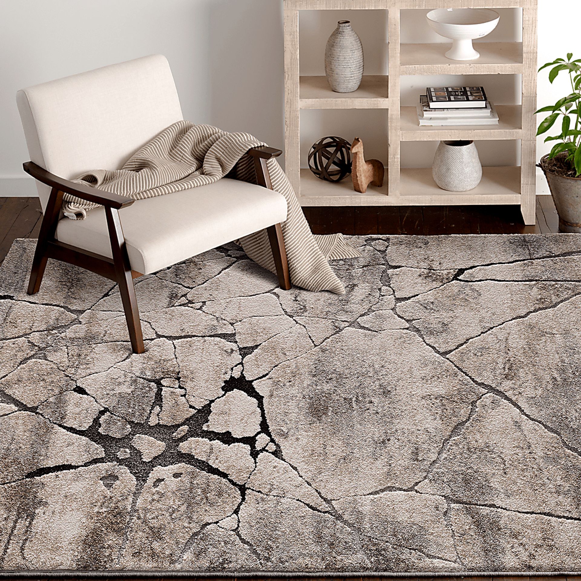 Rainer Gray 7'10 x 9'10 Rug - Image 2