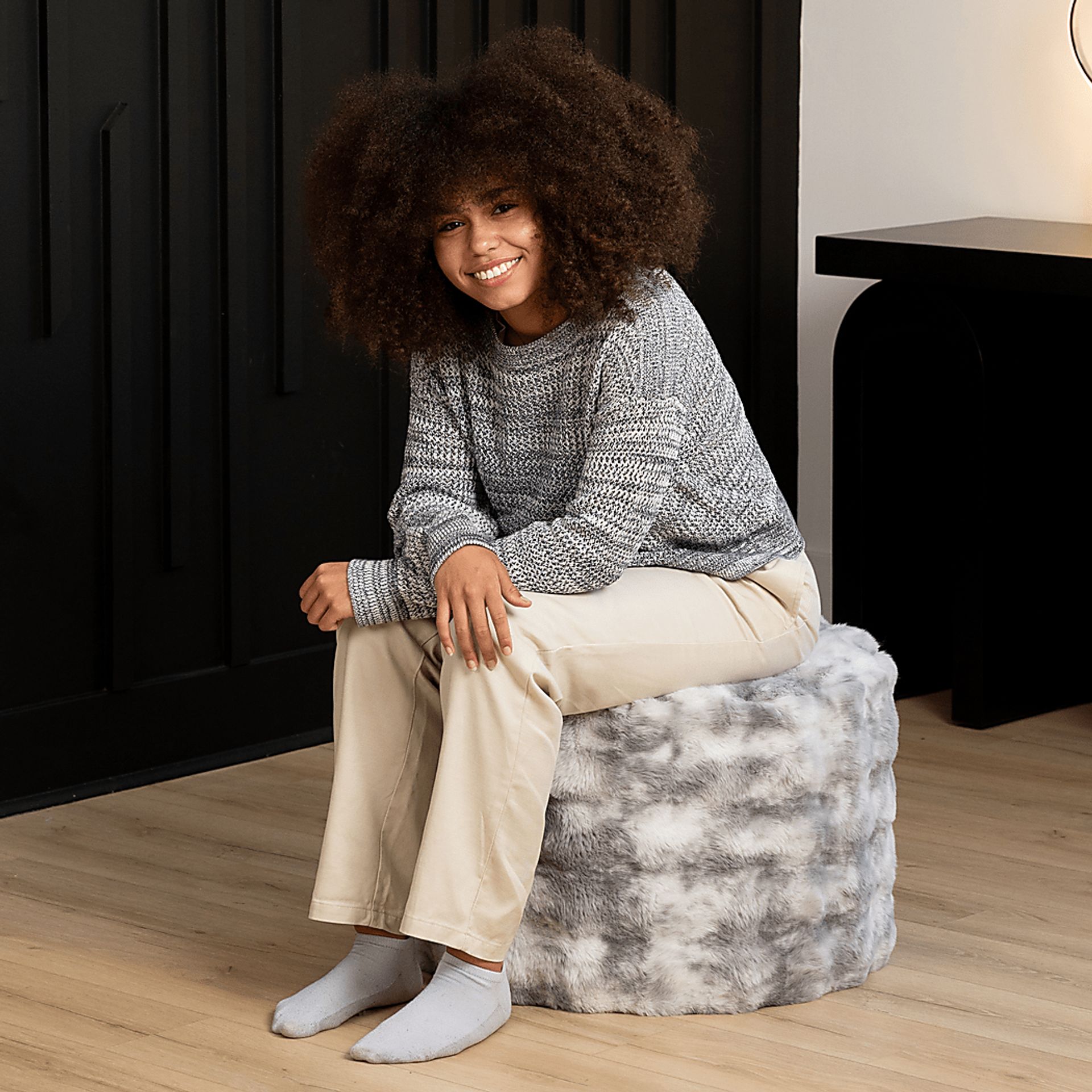 Raone Phantom Gray Ottoman - Image 4