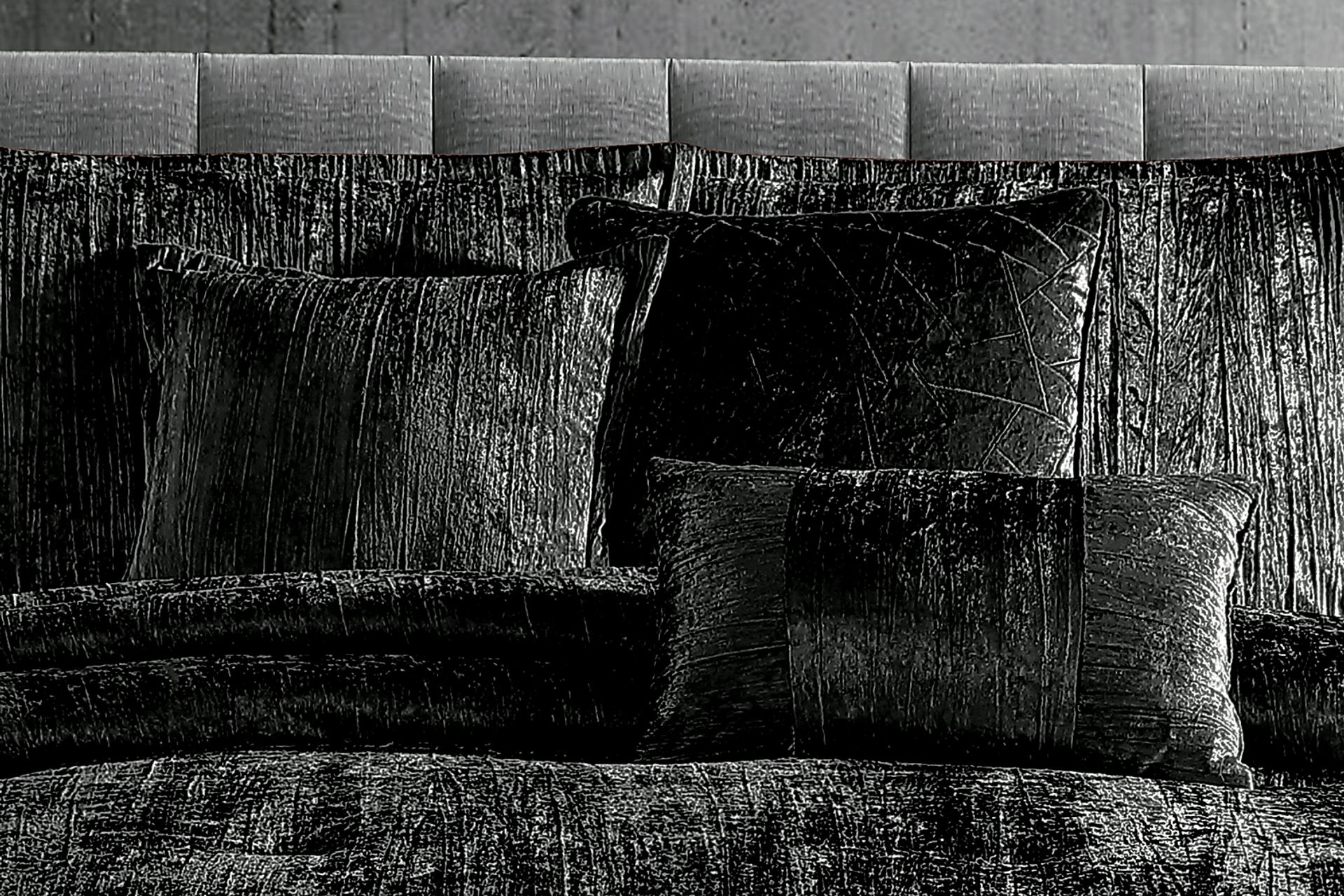 Recine Black 7 Pc Queen Comforter Set - Image 4