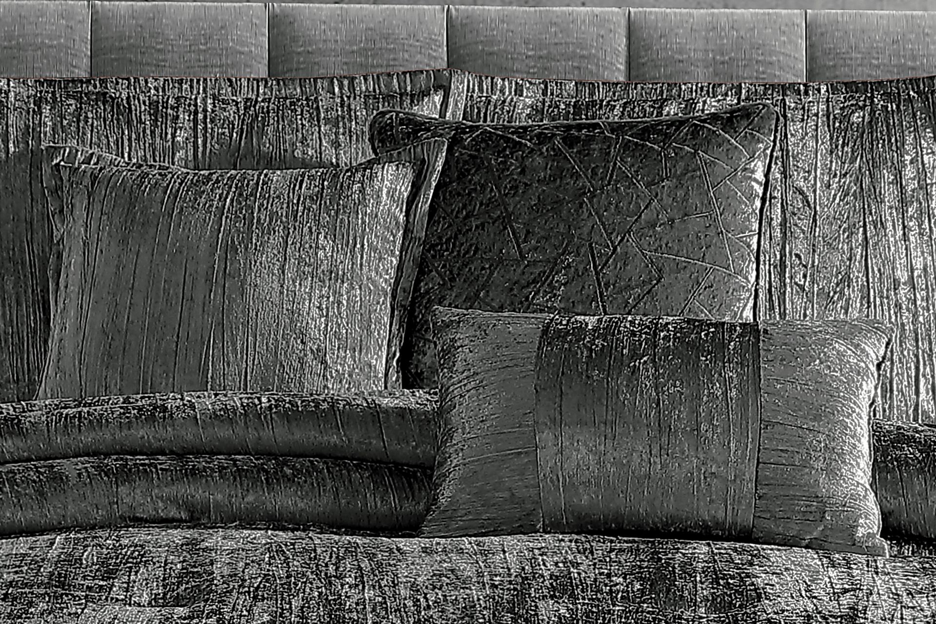 Recine Charcoal 7 Pc King Comforter Set - Image 4