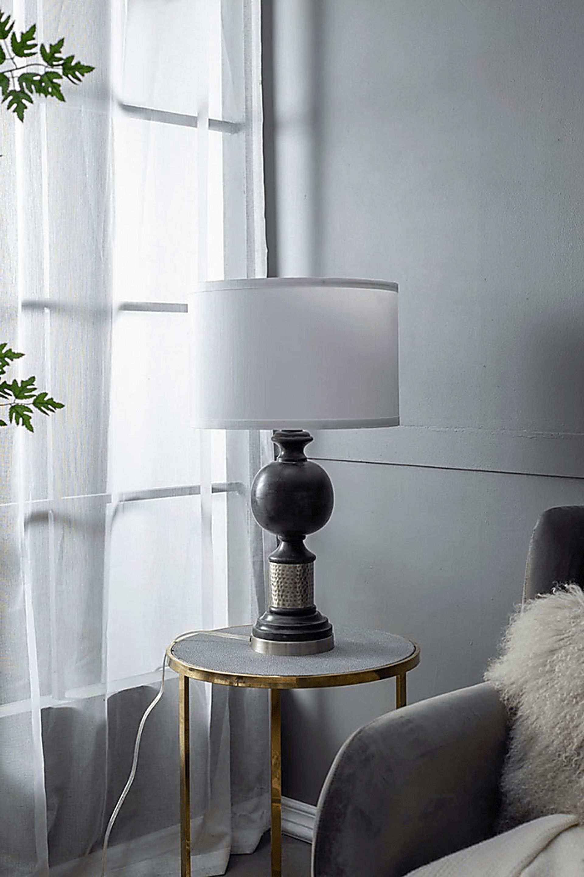 Reclinata Shade Black Lamp - Image 6