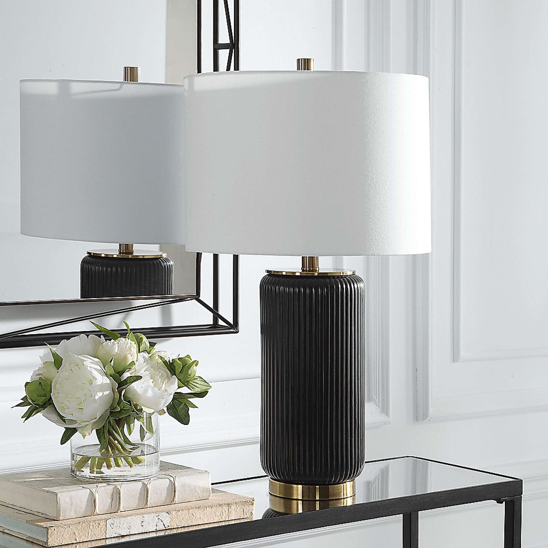 Redland Loop Black Lamp - Image 2