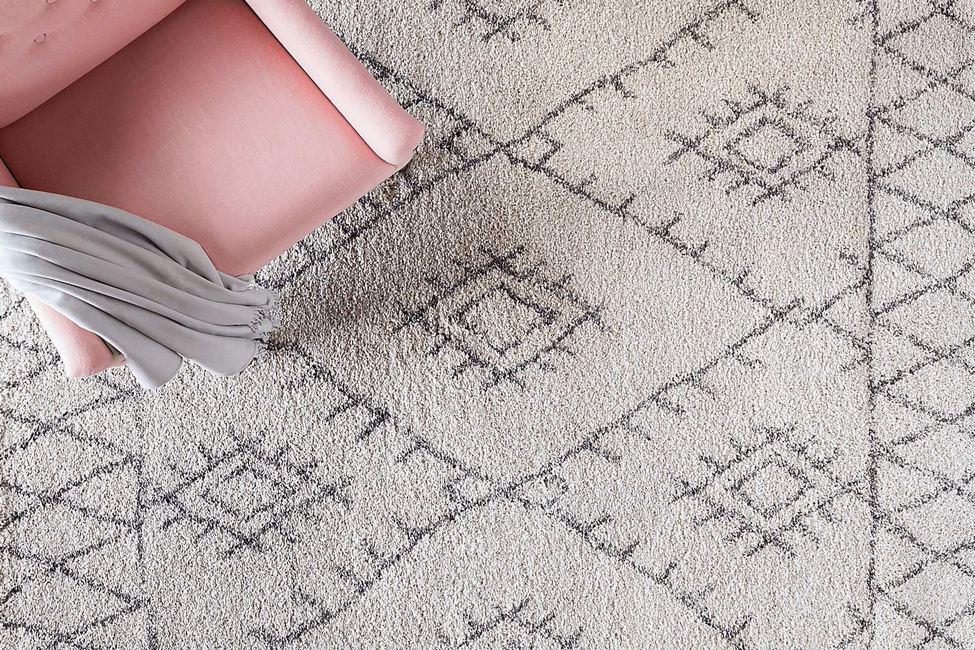 Reidwick Cream 5'4 x 7'7 Area Rug - Image 4