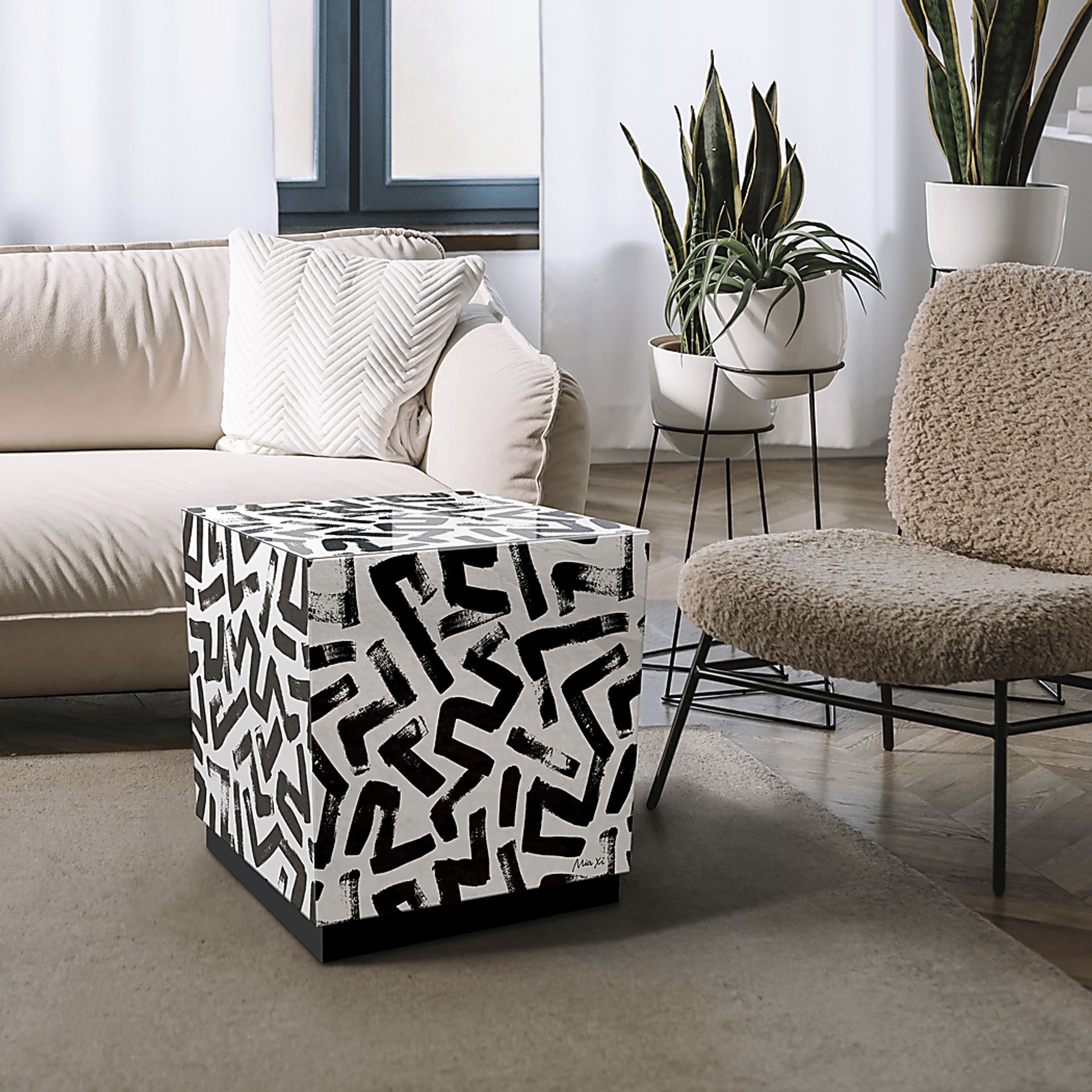 Reneta Black Accent Table - Image 2