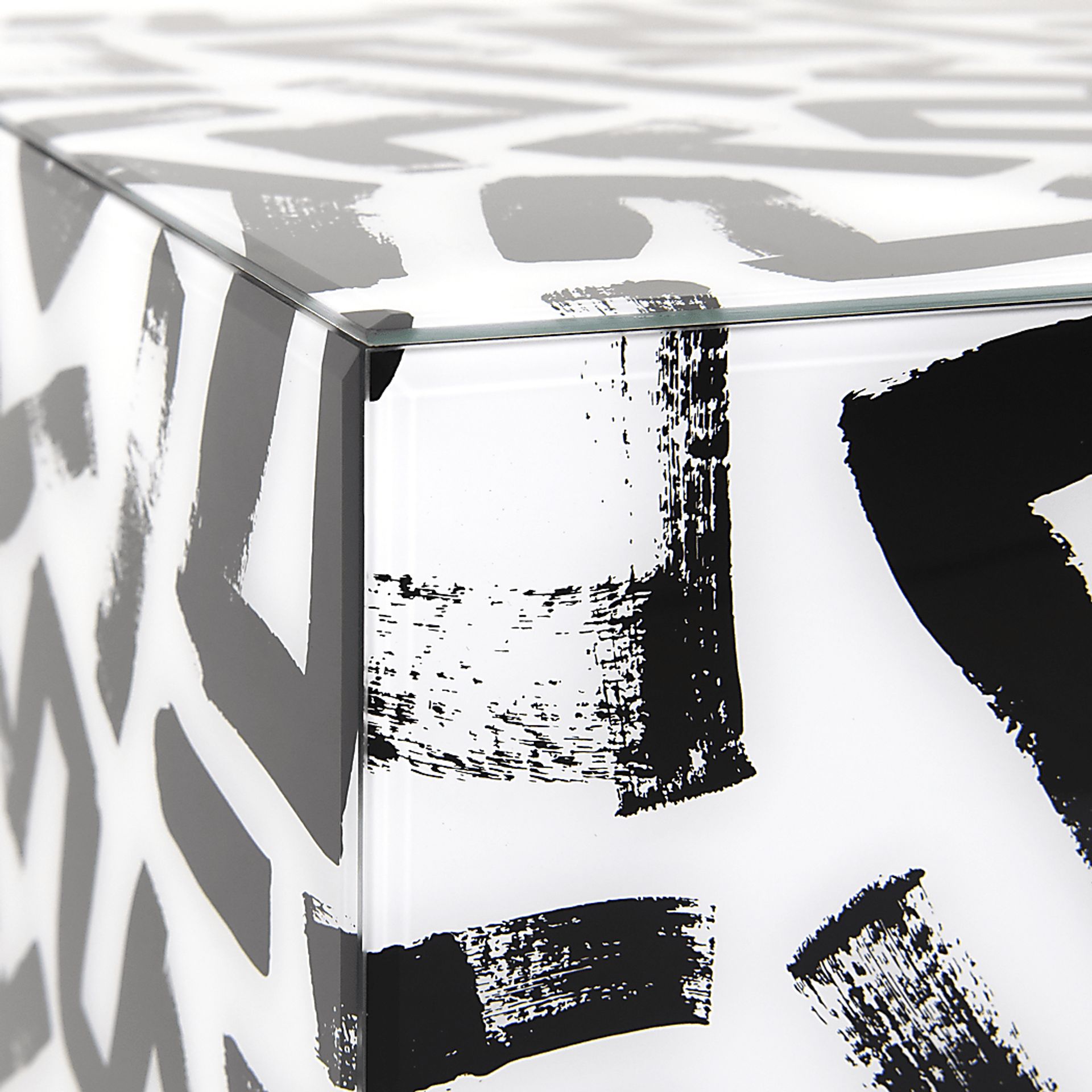 Reneta Black Accent Table - Image 7