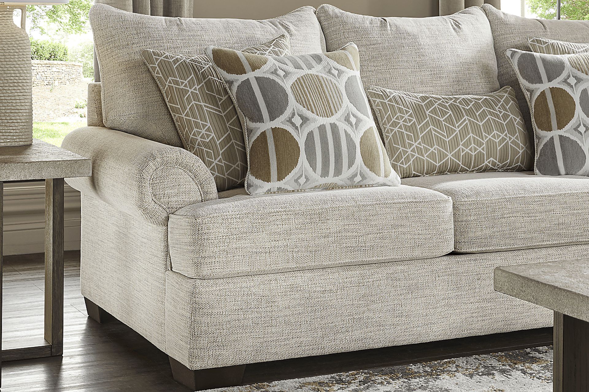 Reyna Point Ivory Sleeper - Image 7
