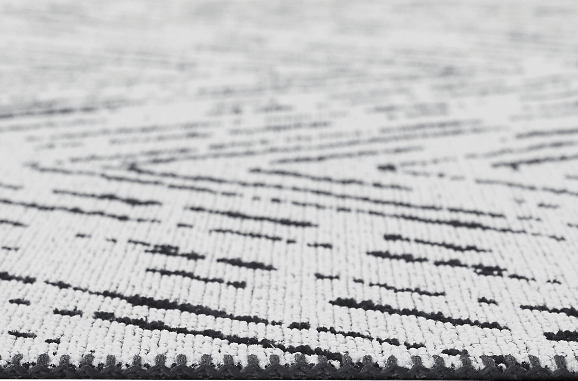 Rhis White 7'10 x 10' Rug - Image 5