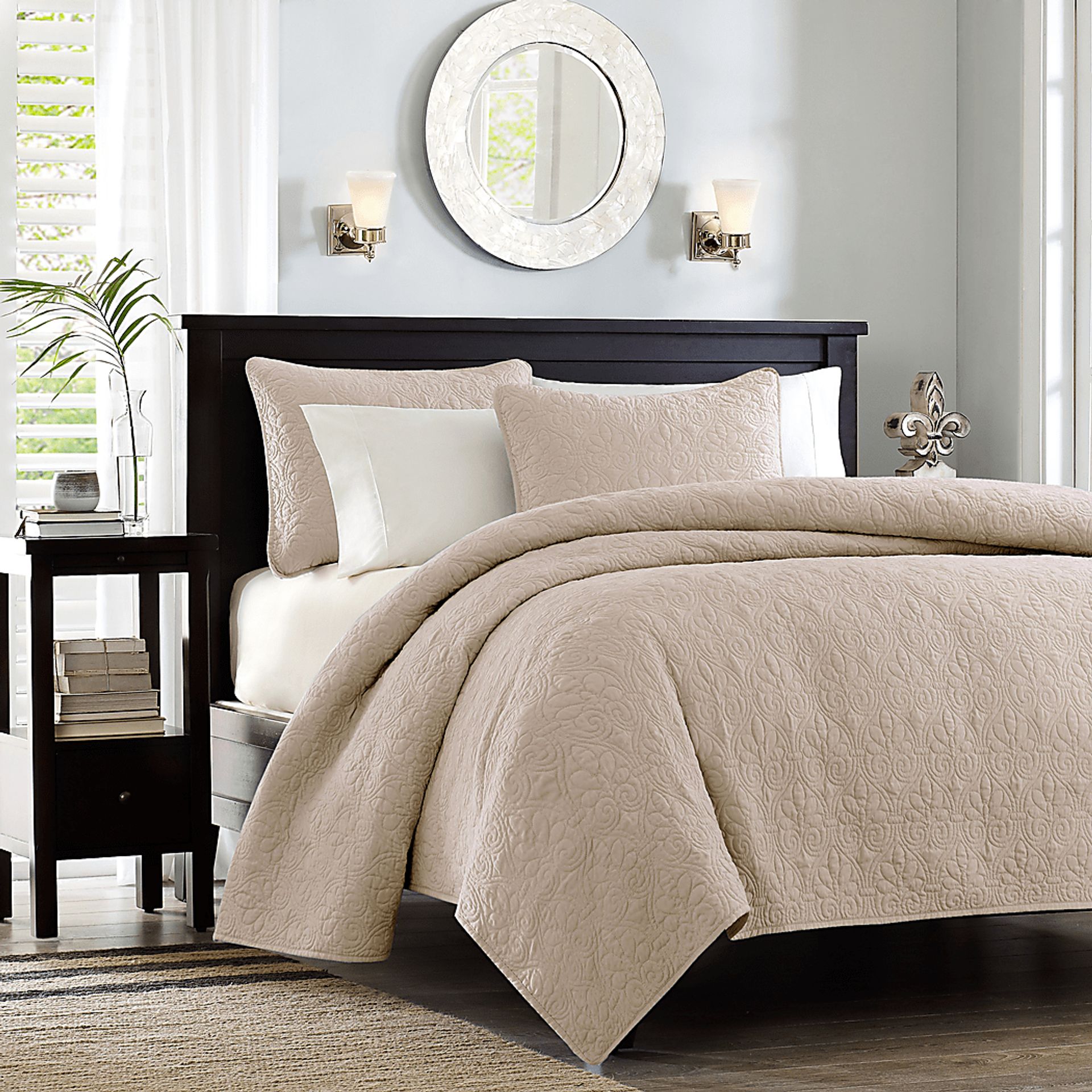 Riaz Khaki 3 Pc Queen Coverlet Set - Image 2