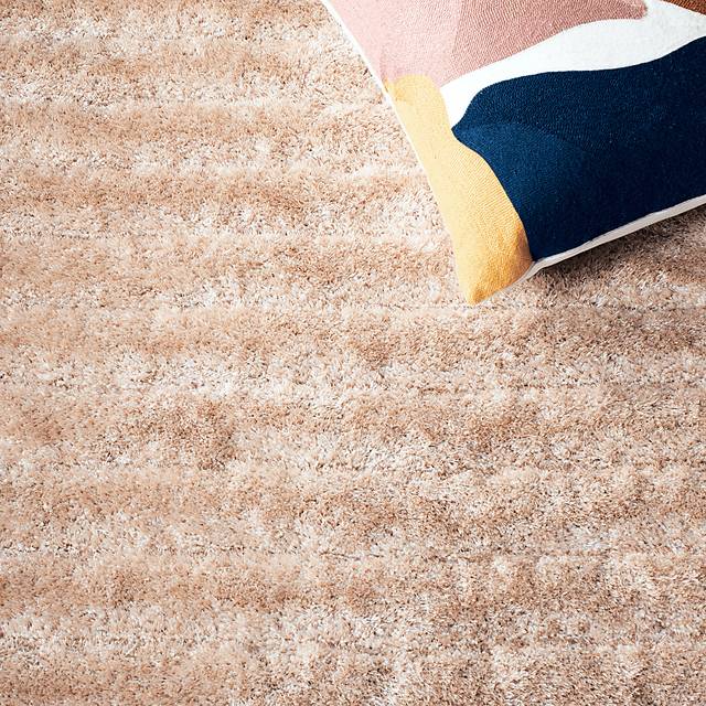 Rib-Shag Champagne 5' x 8' Rug - Thumbnail - Image 5