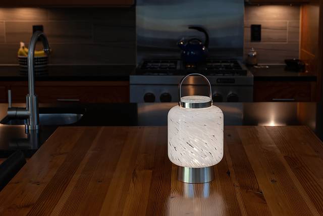 Ricon Isle Indoor/Outdoor White Rechargeable Lantern - Thumbnail - Image 14