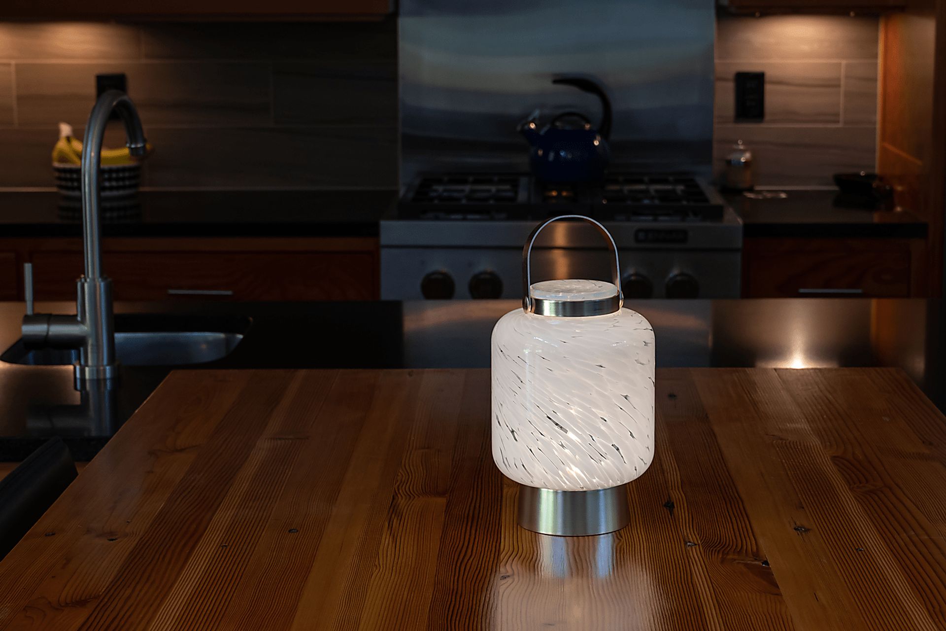 Ricon Isle Indoor/Outdoor White Rechargeable Lantern - Image 14
