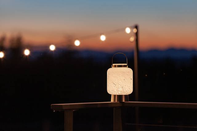 Ricon Isle Indoor/Outdoor White Rechargeable Lantern - Thumbnail - Image 16