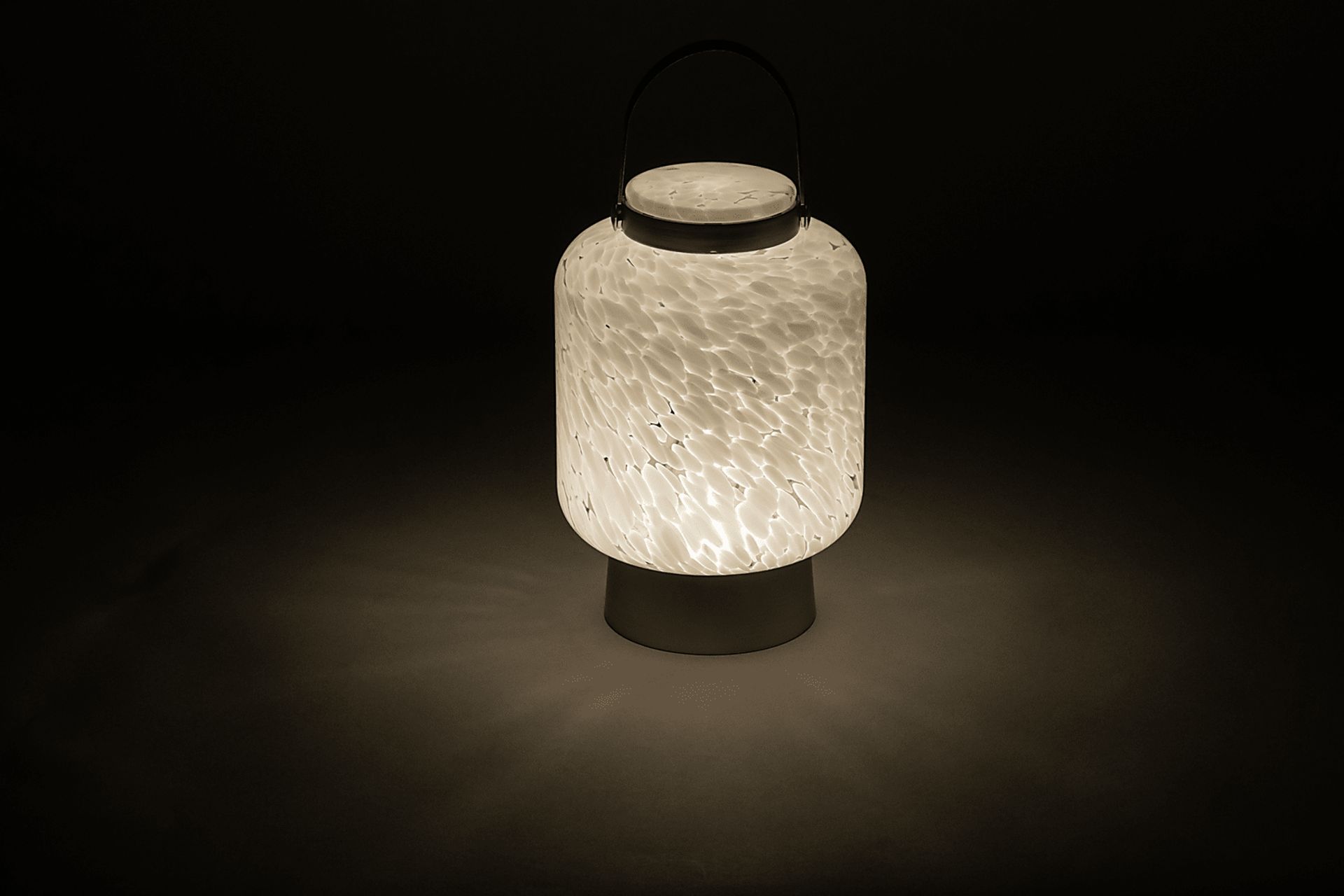 Ricon Isle Indoor/Outdoor White Rechargeable Lantern - Image 18