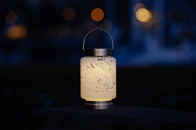 Ricon Isle Outdoor White Solar Lantern - Thumbnail - Image 7
