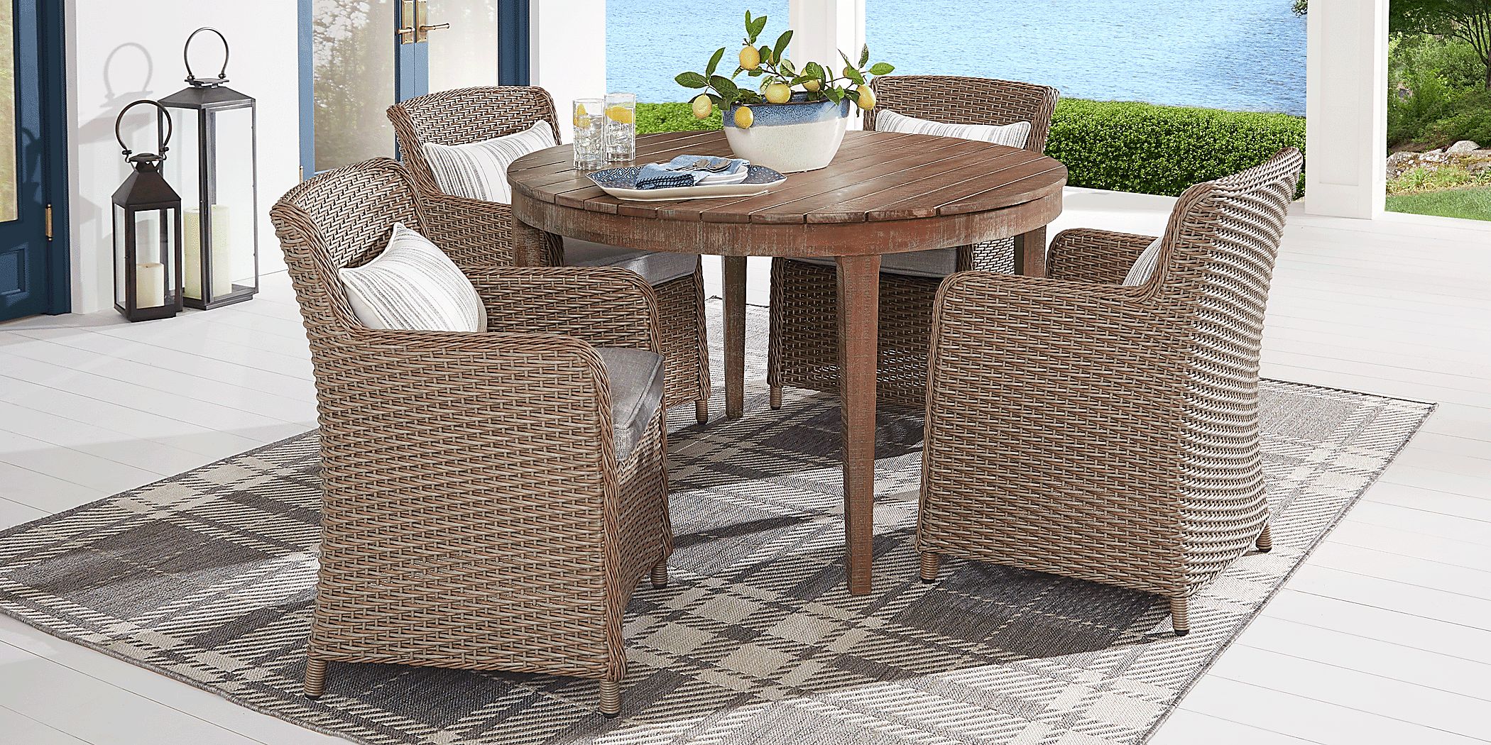 Ridgecrest Natural 5 Pc Round Outdoor Dining Set With Slate Cushions