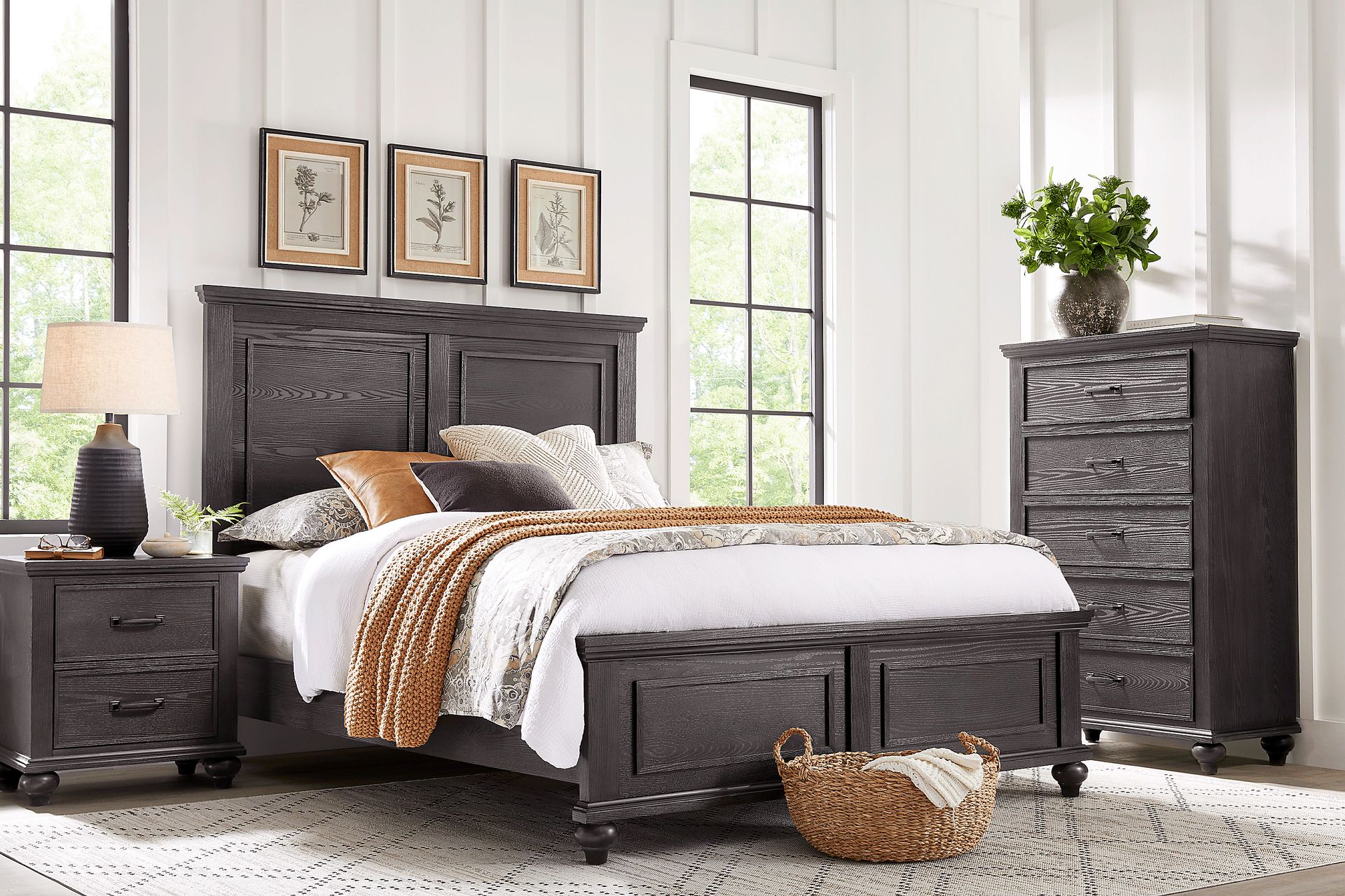 Ridgefield Ebony 5 Pc Queen Panel Bedroom - Image 1
