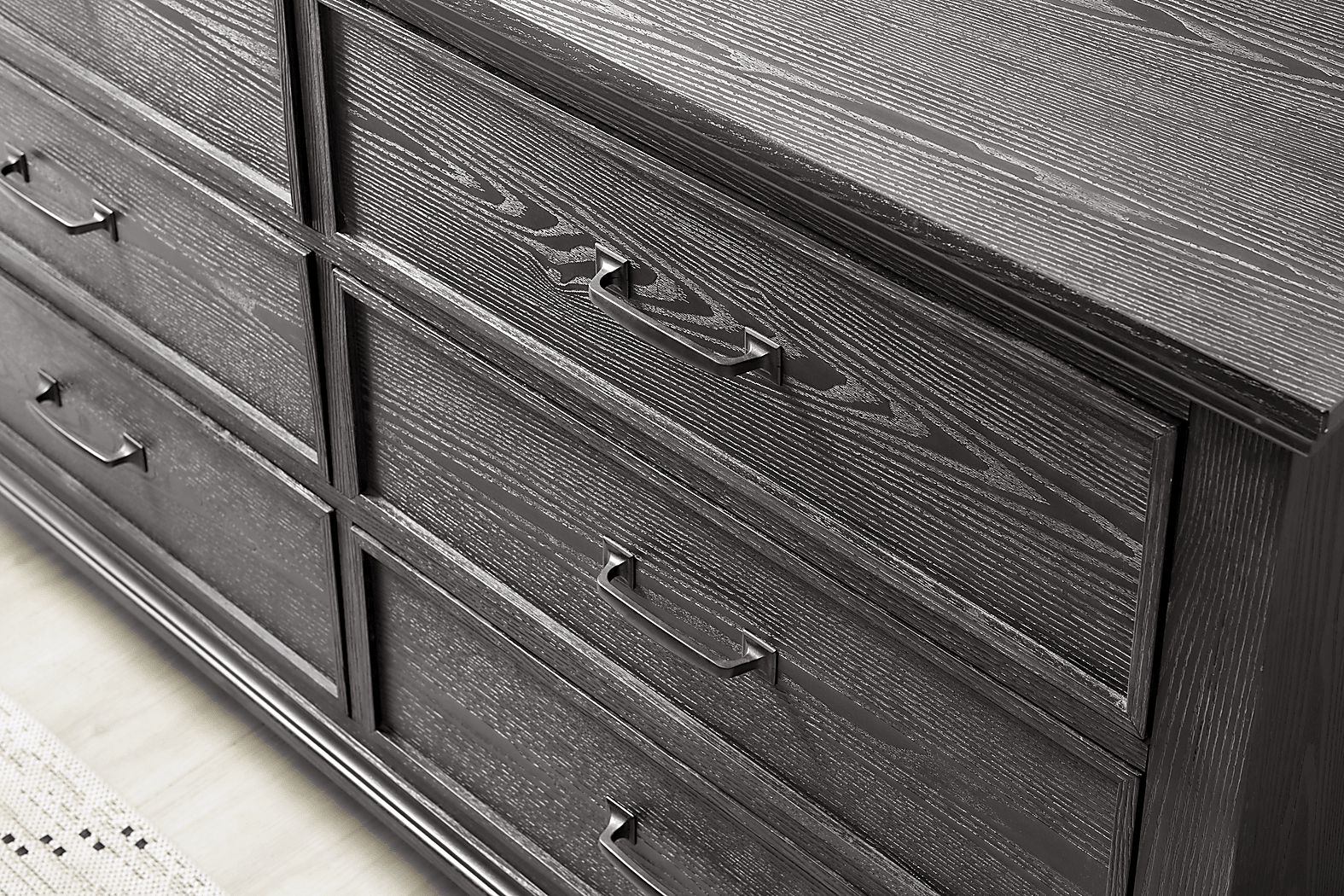 Ridgefield Ebony Dresser - Thumbnail 5
