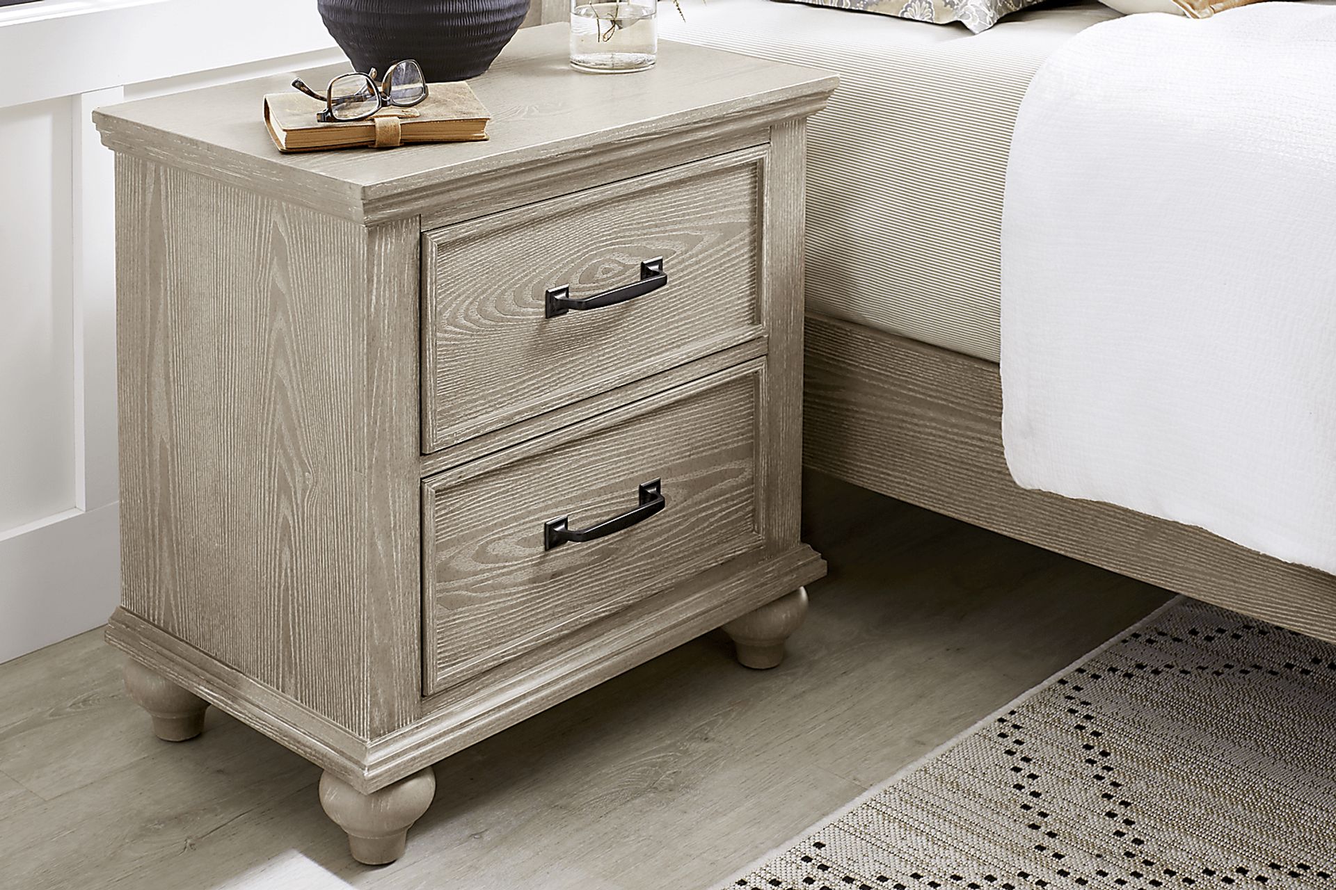 Ridgefield Natural 7 Pc Queen Panel Bedroom - Image 10