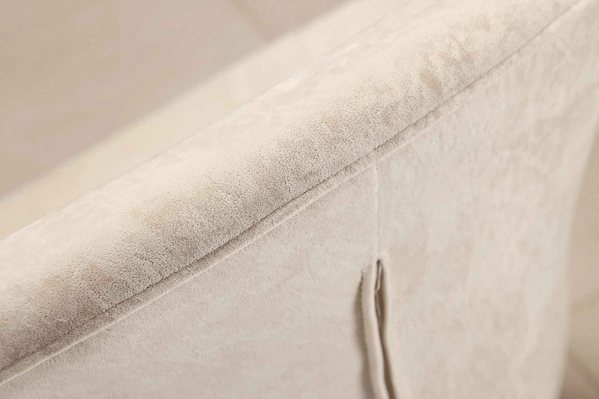Rienders White Accent Chair - Image 5