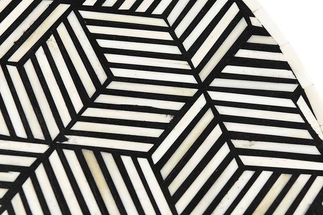Rinella Black Accent Table - Thumbnail - Image 3