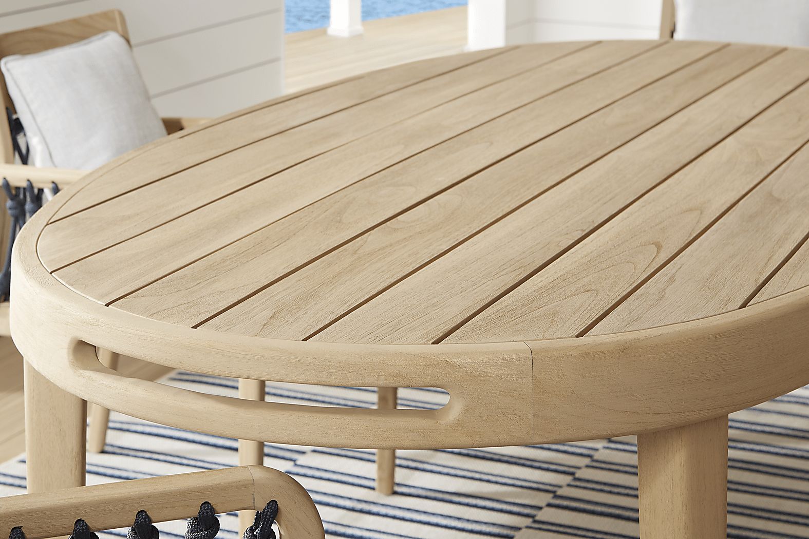 Riva Blonde 5 Pc Round Outdoor Dining Set - Thumbnail 3