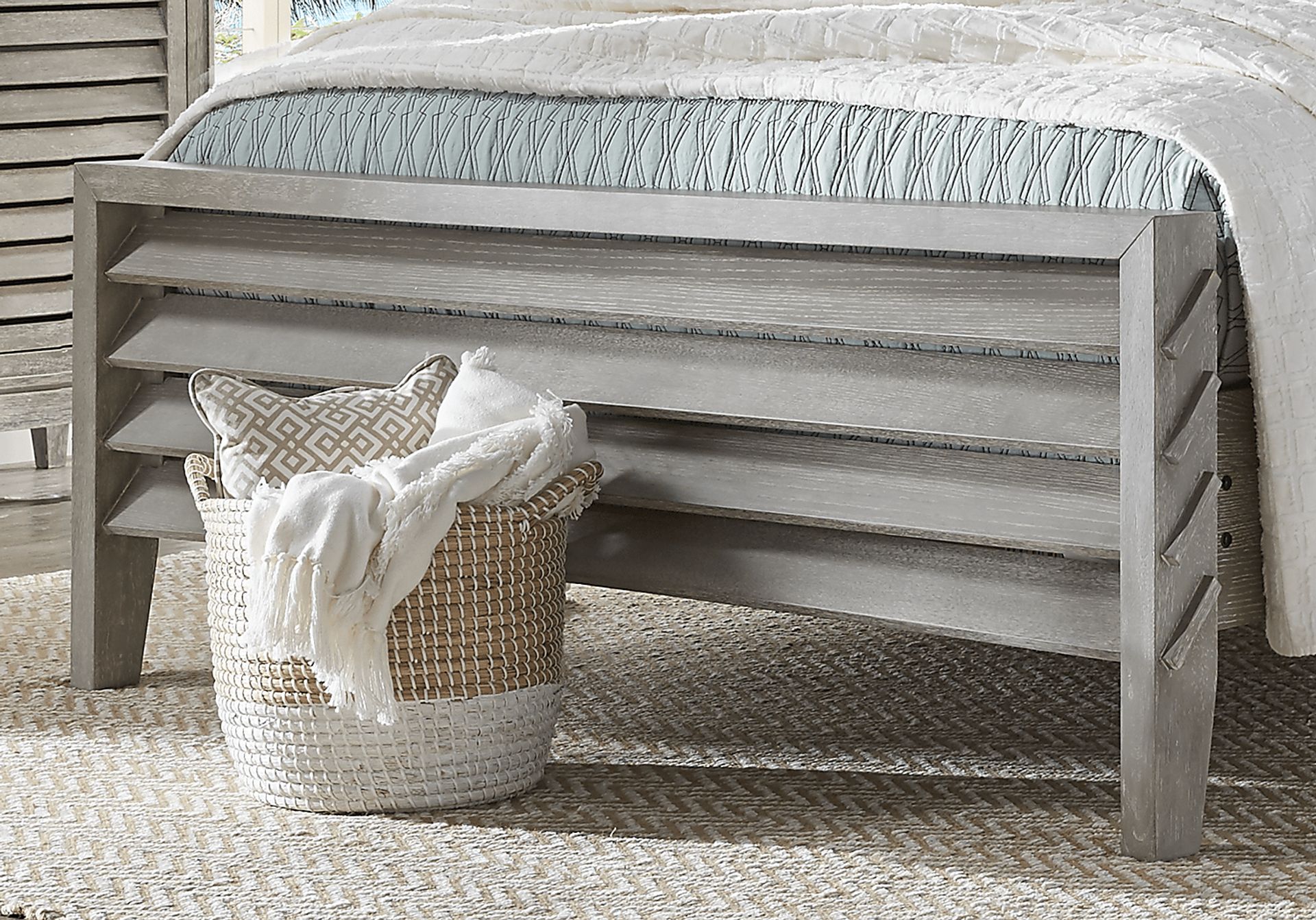River Falls Light Gray 5 Pc King Slat Bedroom - Image 5
