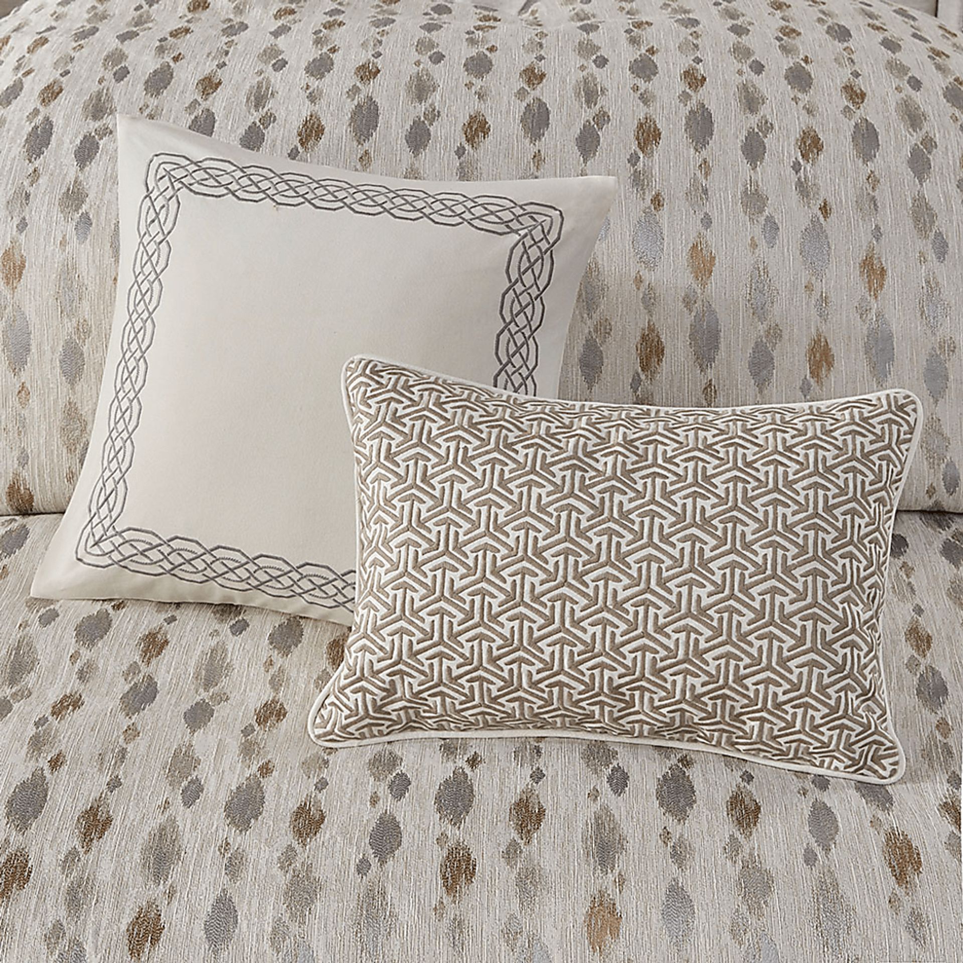 Roffignae Taupe 8 Pc Queen Comforter Set - Image 8