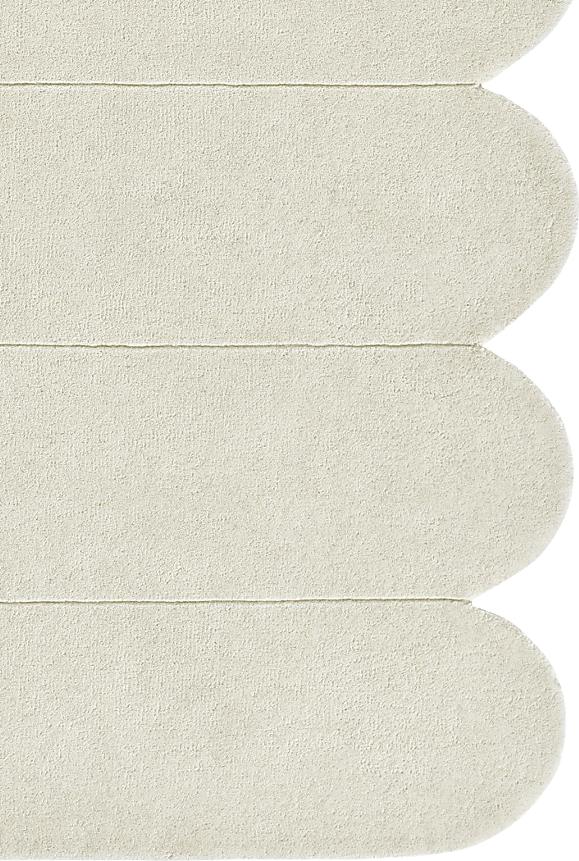 Roffinne Ivory 5' x 8' Rug - Image 2