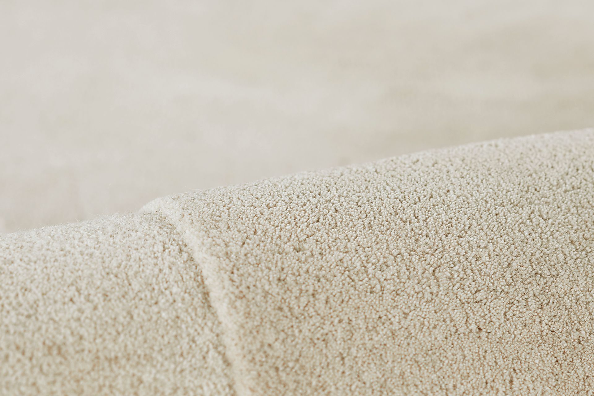 Roffinne Ivory 6' x 9' Oval Rug - Image 6