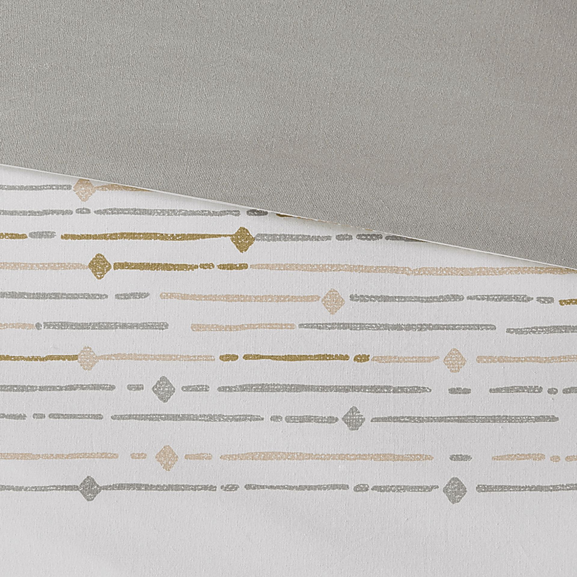 Rohret  White 3 Pc King/Cal King Duvet Set - Image 6