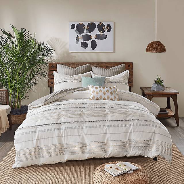 Rohret  White 3 Pc King/Cal King Duvet Set - Thumbnail - Image 1