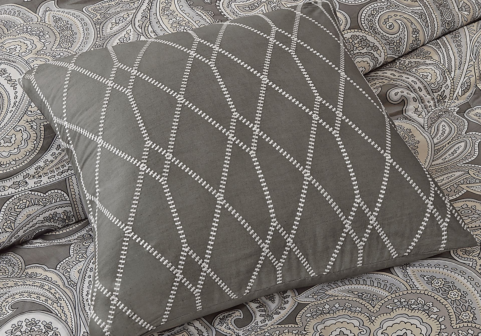 Ronan Gray 5 Pc King Comforter Set - Image 4