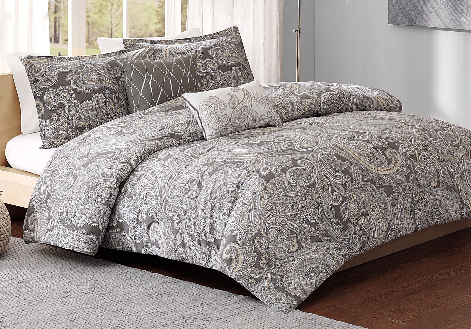 Ronan Gray 5 Pc King Comforter Set - Image 1