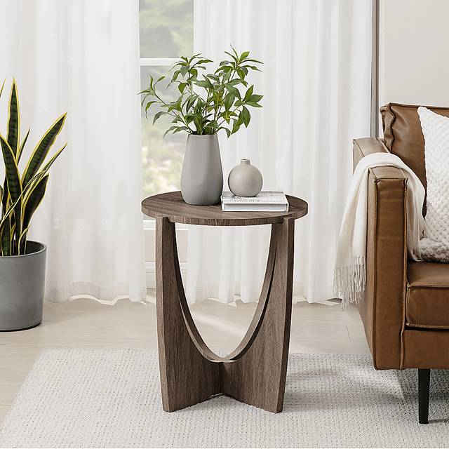 Roseheath Gray End Table - Thumbnail - Image 4