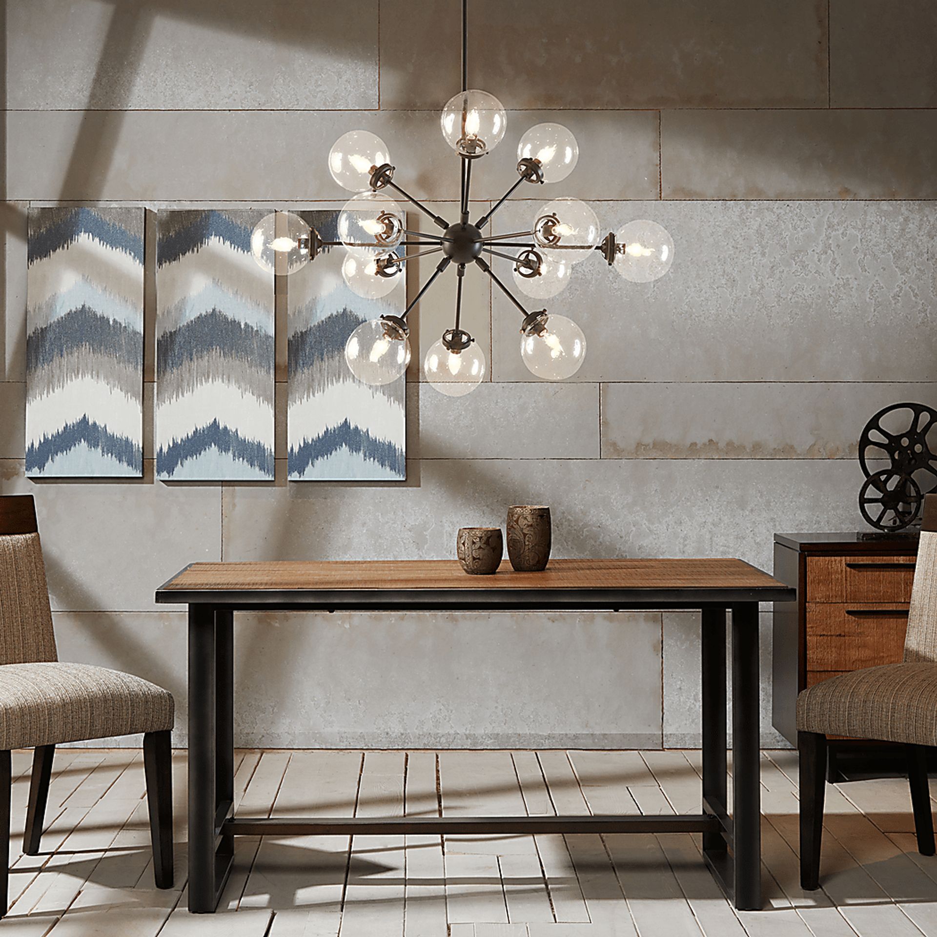 Roumfort Edge Bronze Chandelier - Image 4