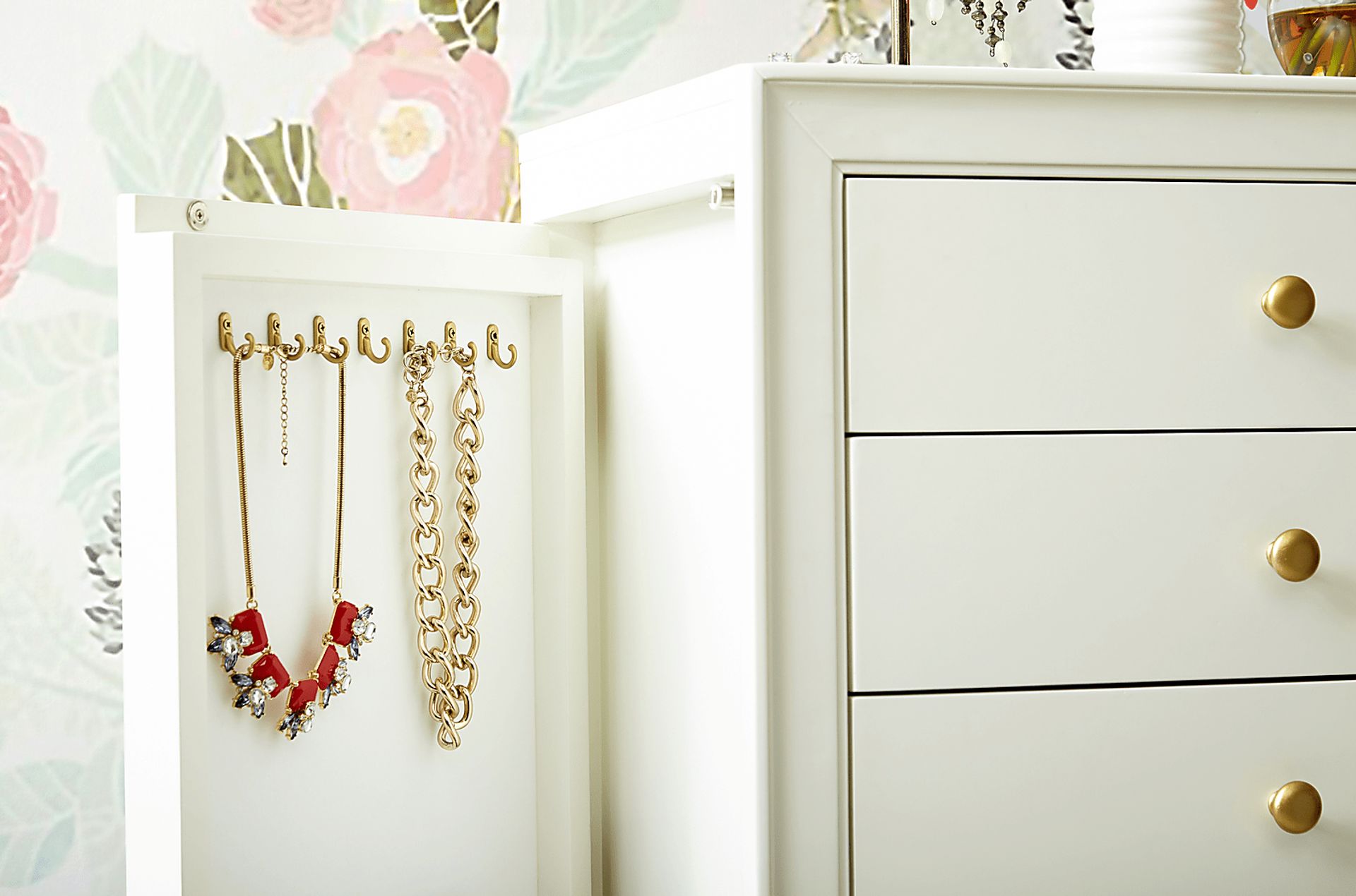 Roxwood White Jewelry Armoire - Image 7