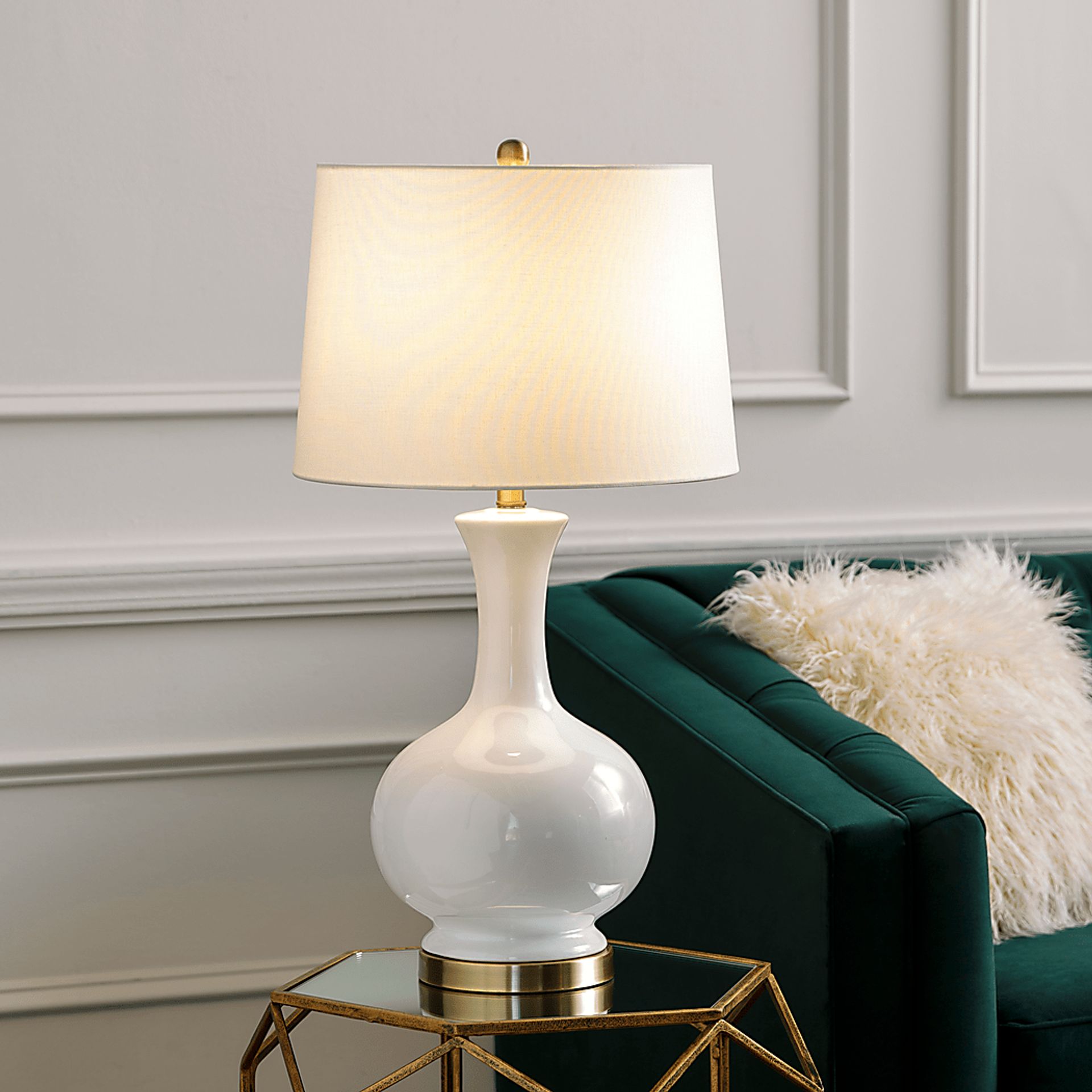 Roy View White Lamp - Image 3