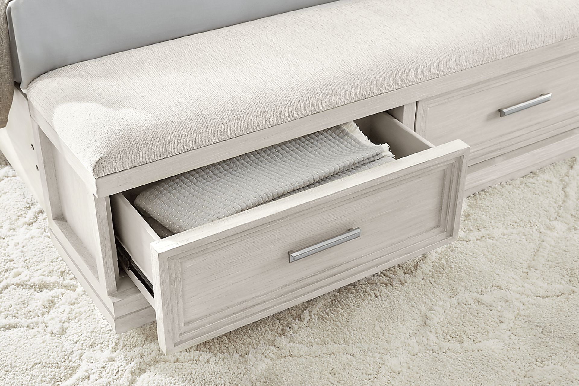 Royal Park Ivory 3 Pc King Storage Bed - Image 7