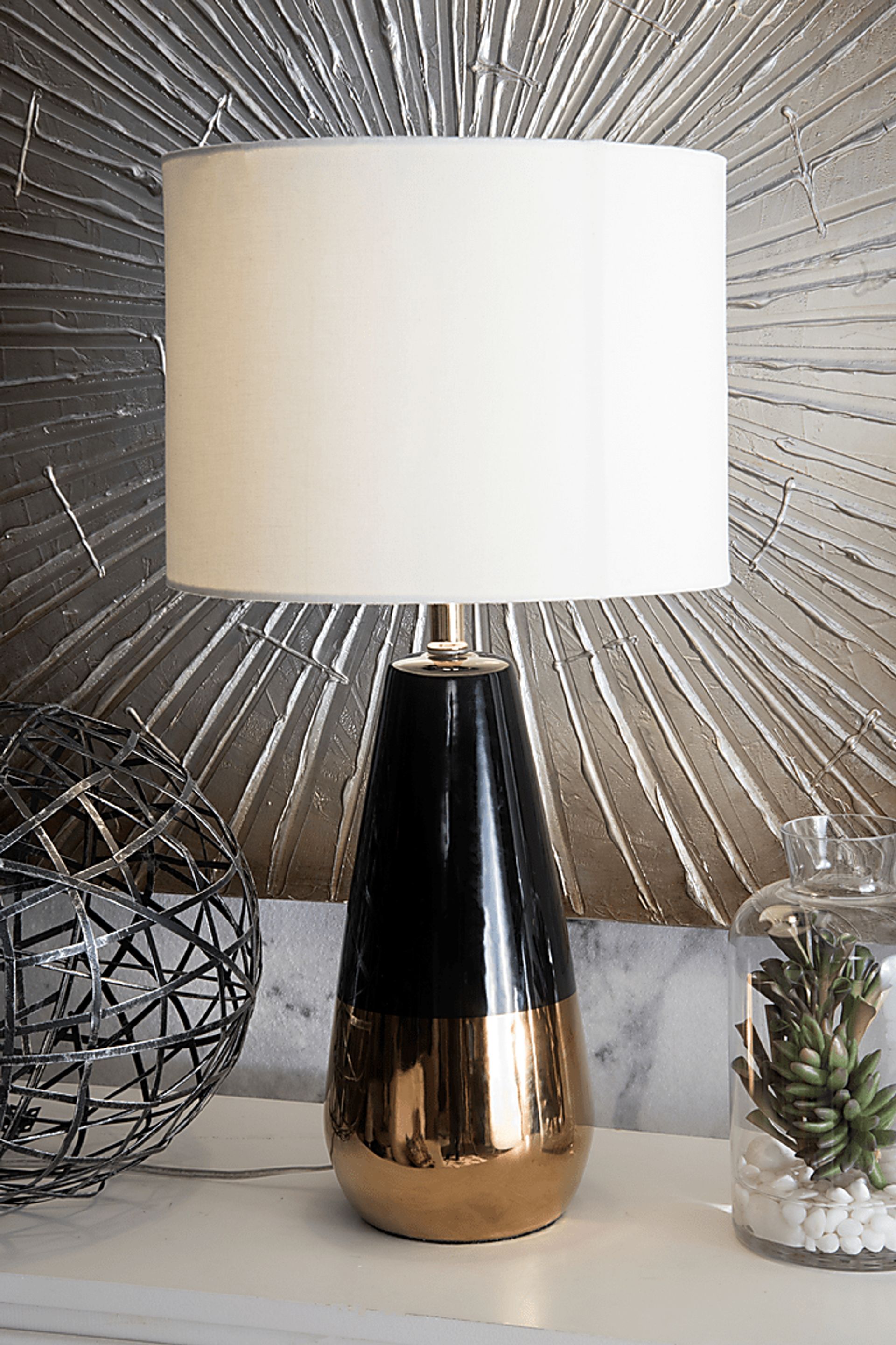 Royalwood Gold Lamp - Image 2