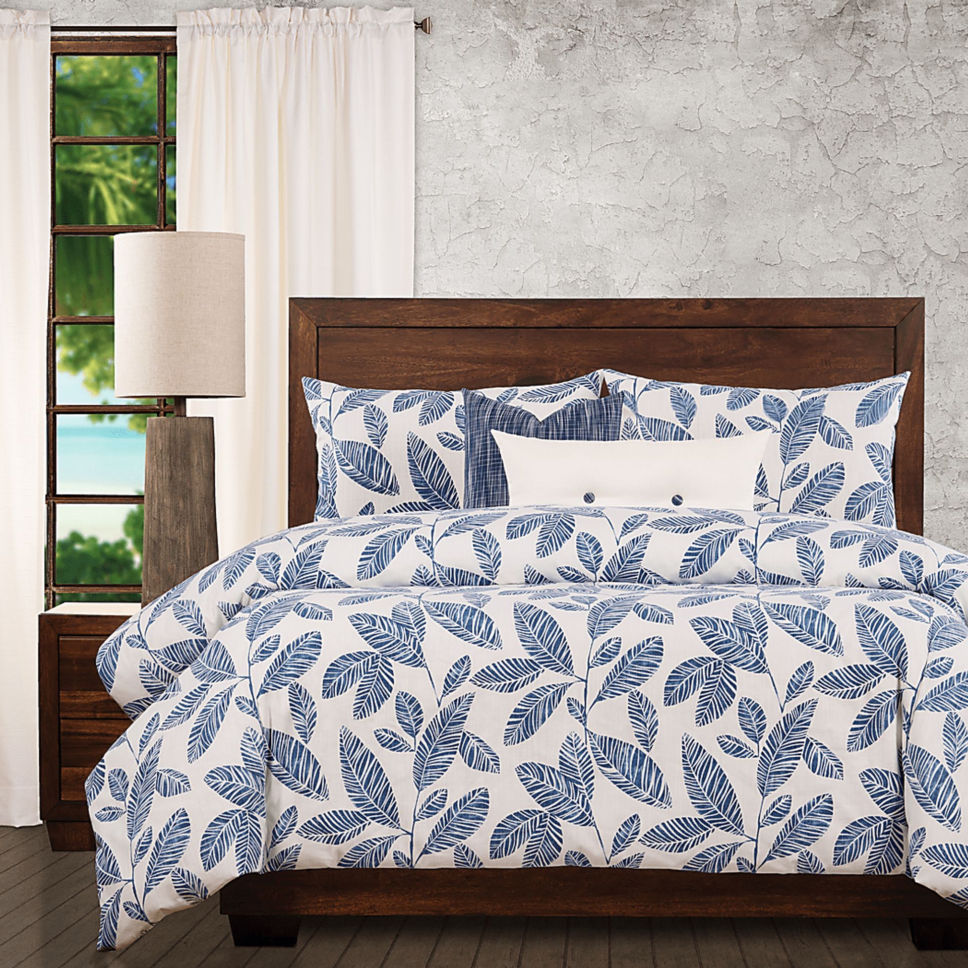 Royalwyn White 6pc King Duvet Cover Set - Image 1