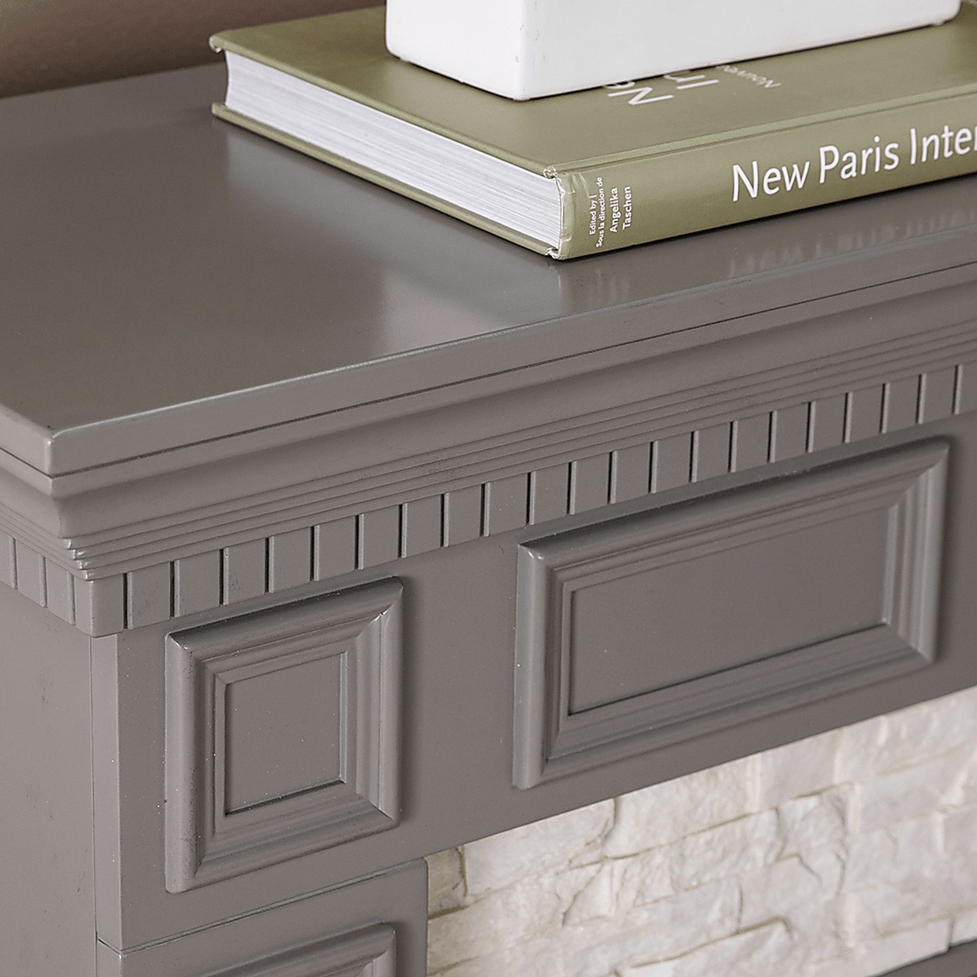Runnelwood II Gray 50 in. Console With Electric Log Fireplace - Image 3
