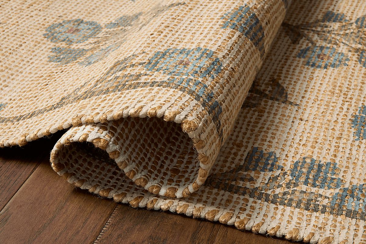 Ruth Beige Rug | Rooms to Go