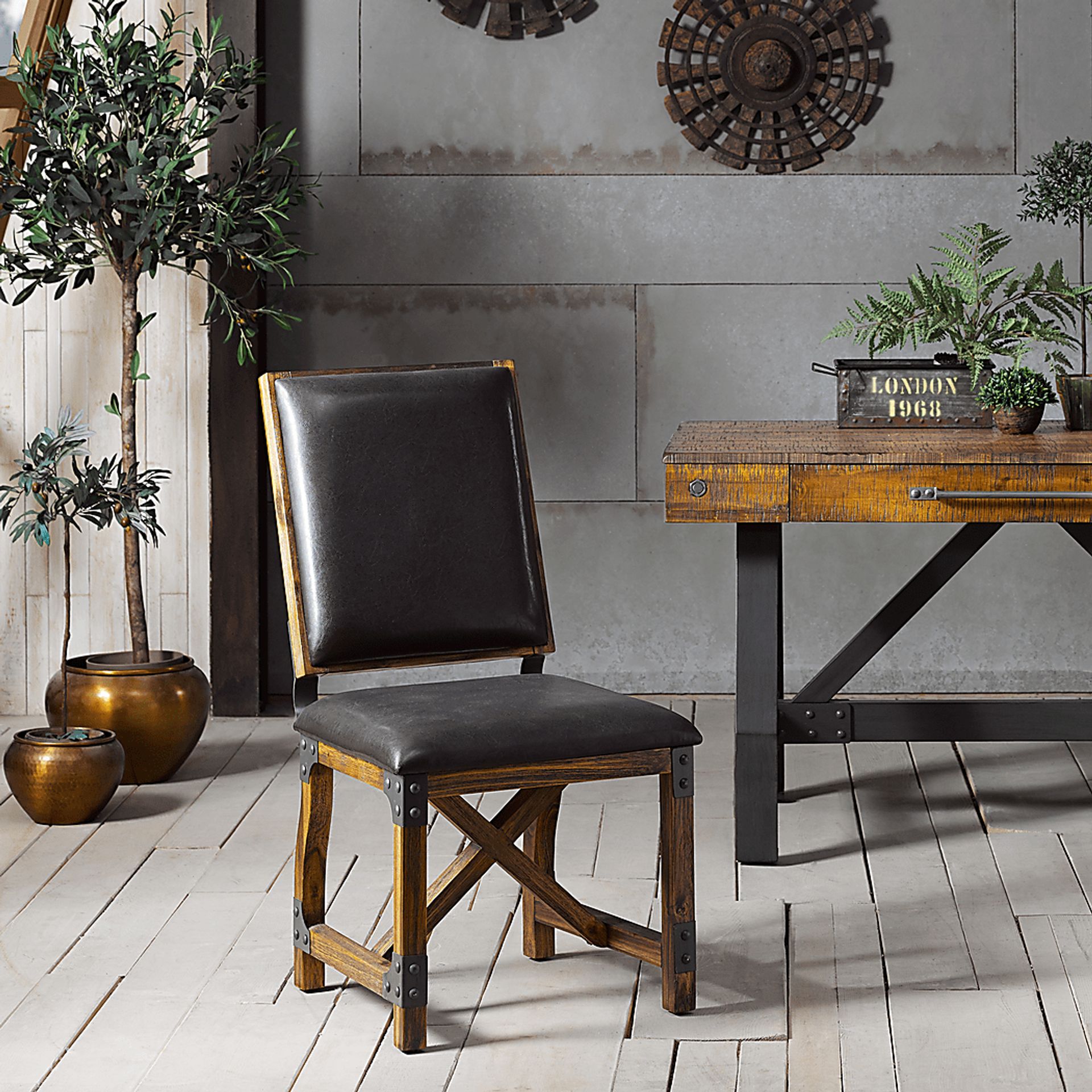 Sablesprings Chocolate Side Chair - Image 5