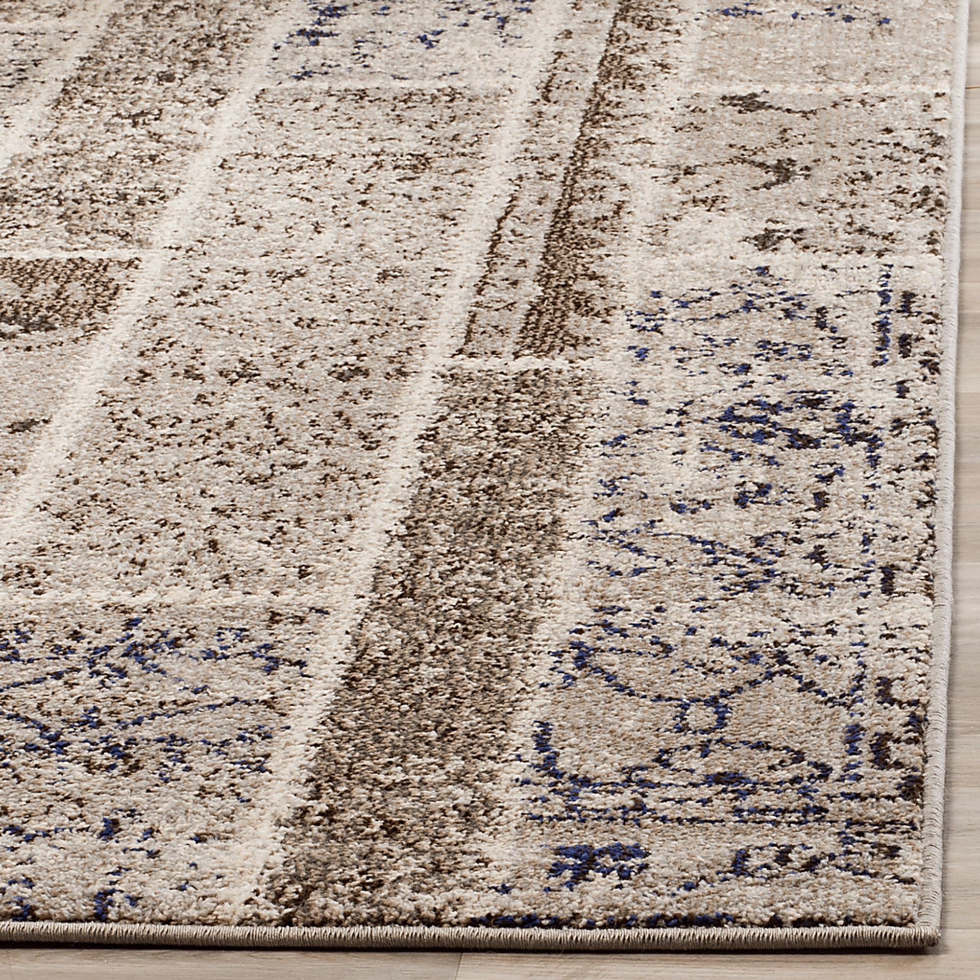 Sadia Beige 5'1 x 7'7 Rug - Image 2