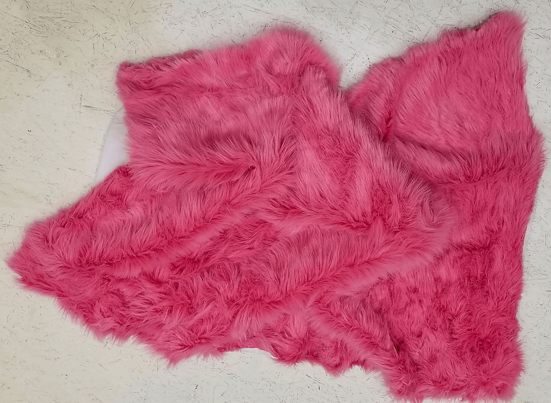 Kids Sadie Hot Pink 2'7" x 3'11" Rug - Image 3